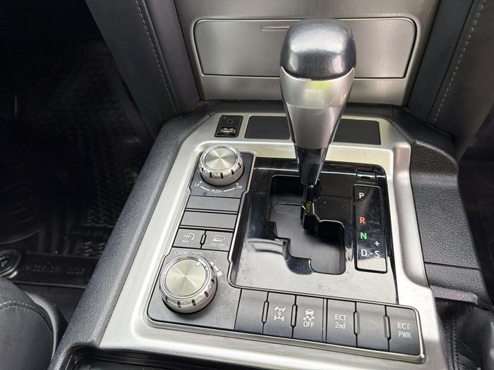 2019 Toyota Landcruiser VX