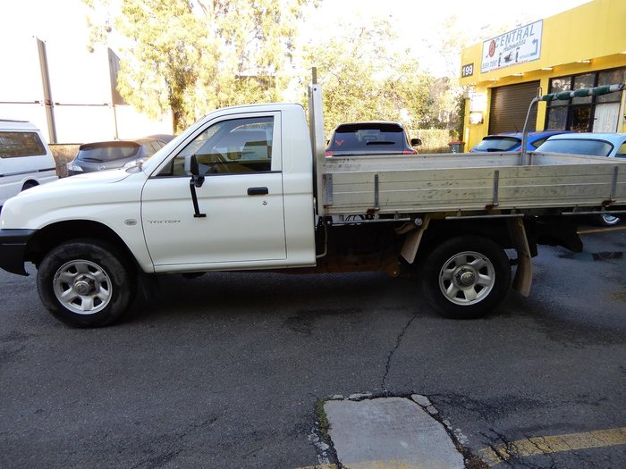 2005 Mitsubishi Triton GLX MK MY05 4x2 White
