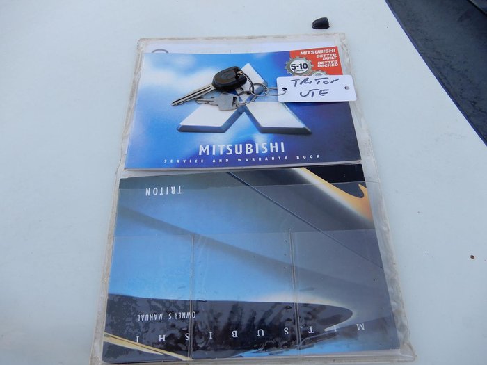 2005 Mitsubishi Triton GLX MK MY05 4x2 White