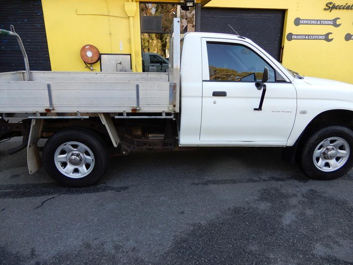 2005 Mitsubishi Triton GLX MK MY05 4x2 White