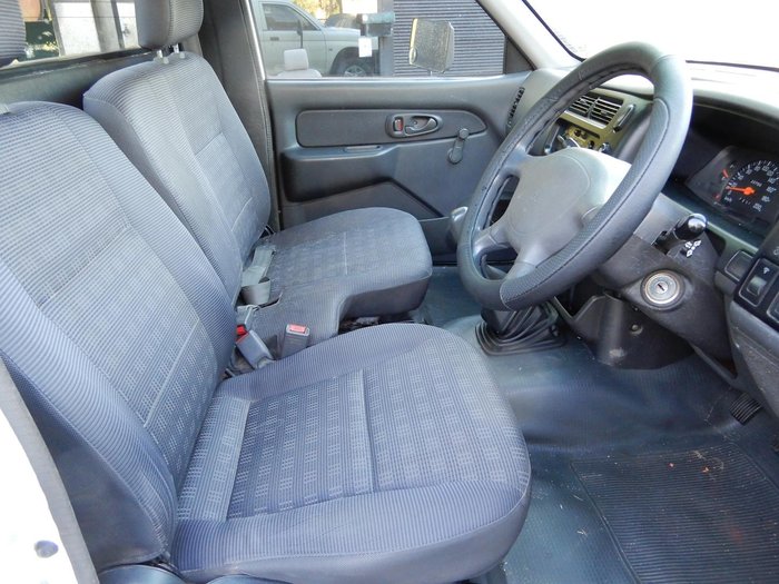 2005 Mitsubishi Triton GLX MK MY05 4x2 White