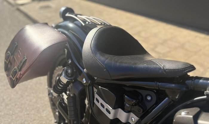 2014 Yamaha Bolt (XVS950CU) Bolt Black