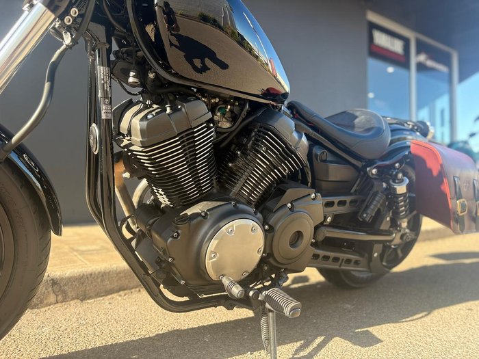 2014 Yamaha Bolt (XVS950CU) Bolt Black