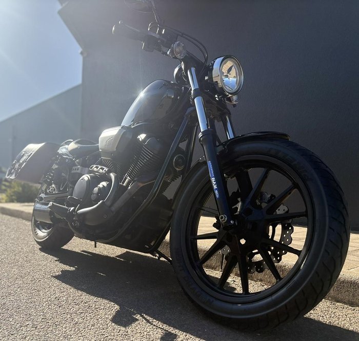 2014 Yamaha Bolt (XVS950CU) Bolt Black
