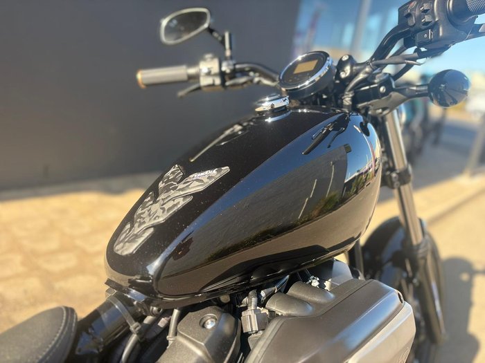 2014 Yamaha Bolt (XVS950CU) Bolt Black