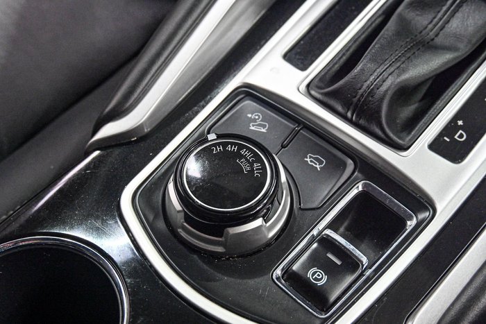 2019 Mitsubishi Pajero Sport Black Edition