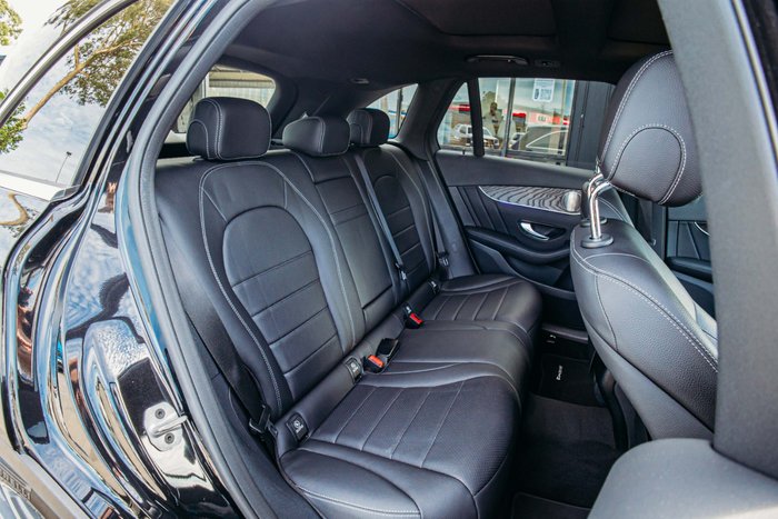 2021 Mercedes-Benz GLC-Class GLC300