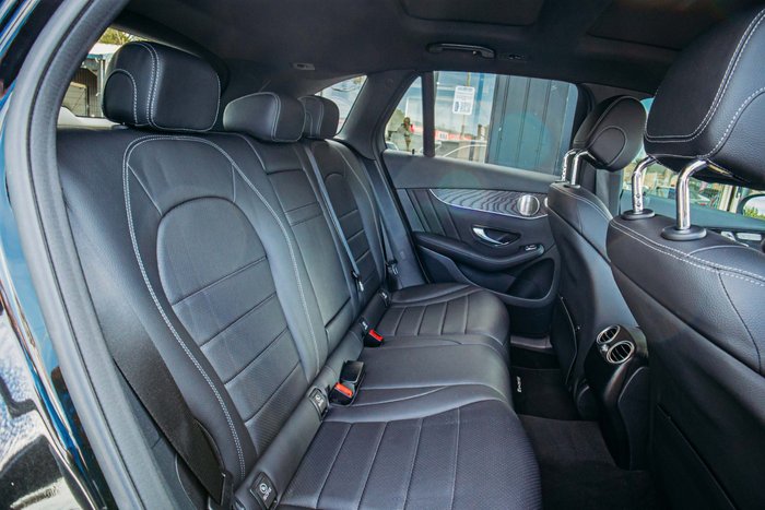 2021 Mercedes-Benz GLC-Class GLC300