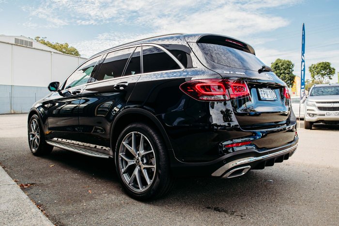 2021 Mercedes-Benz GLC-Class GLC300
