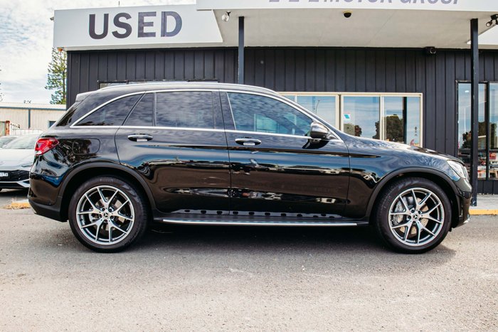 2021 Mercedes-Benz GLC-Class GLC300