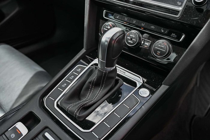 2016 Volkswagen Passat 206TSI R-Line