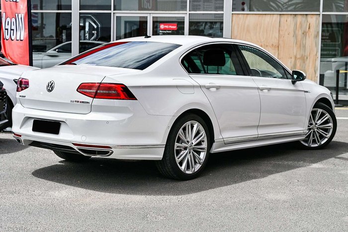 2016 Volkswagen Passat 206TSI R-Line