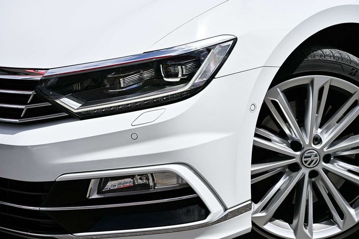 2016 Volkswagen Passat 206TSI R-Line