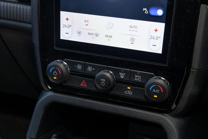 2025 Ford Everest Ambiente