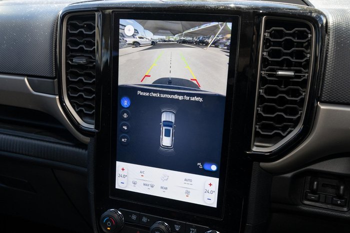 2025 Ford Everest Ambiente