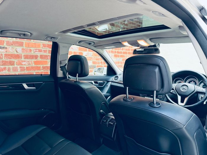 2012 Mercedes-Benz C-Class C250 BlueEFFICIENCY Avantgarde W204 MY13 White