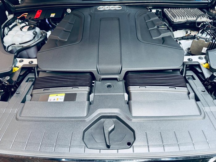 2021 Audi Q8 50 TDI S line F1 MY22 Four Wheel Drive Glacier White