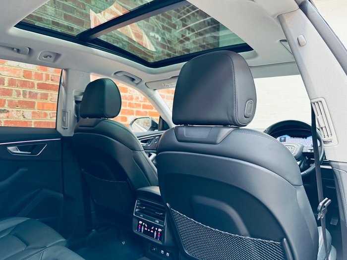 2021 Audi Q8 50 TDI S line