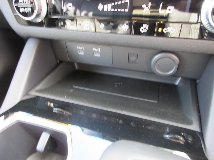 2025 Mitsubishi Outlander LS