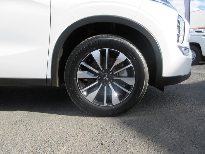 2025 Mitsubishi Outlander LS