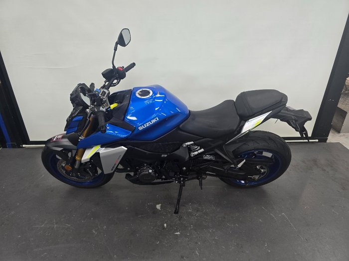 2023 Suzuki GSX-S1000 Blue