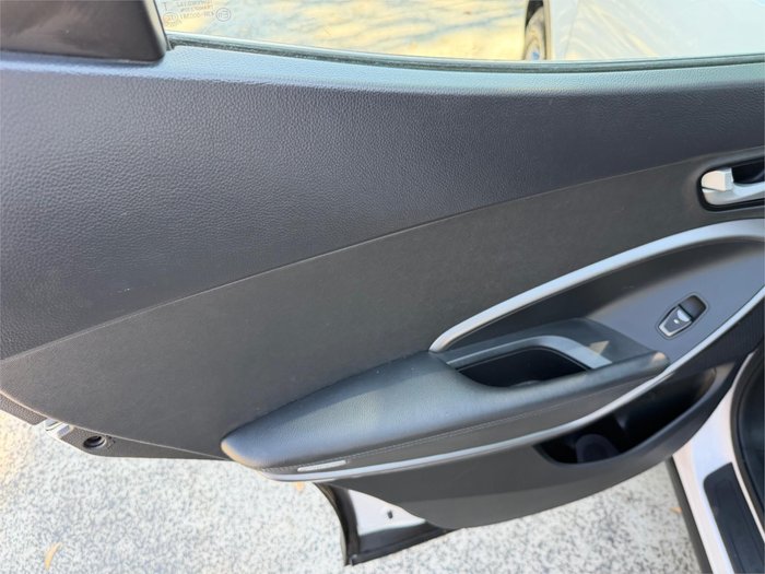 2016 HYUNDAI SANTA FE ACTIVE CRDi (4x4)