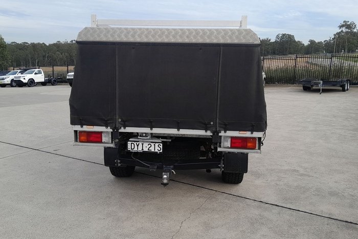 2018 Toyota Hilux SR (4x4)