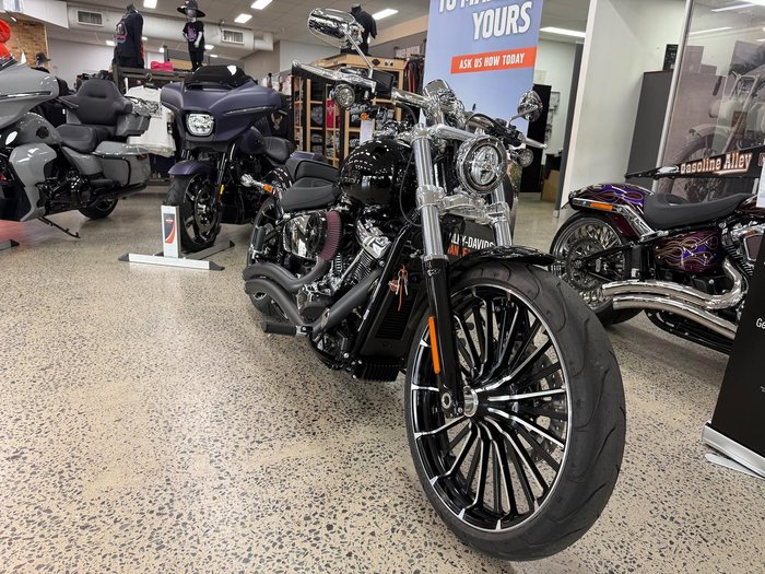 2025 Harley-Davidson Breakout 117 (FXBR) Softail Black
