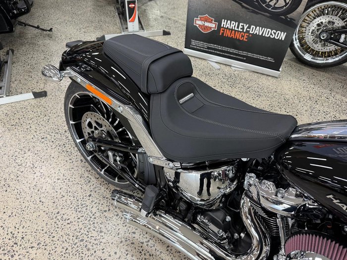 2025 Harley-Davidson Breakout 117 (FXBR) Softail Black
