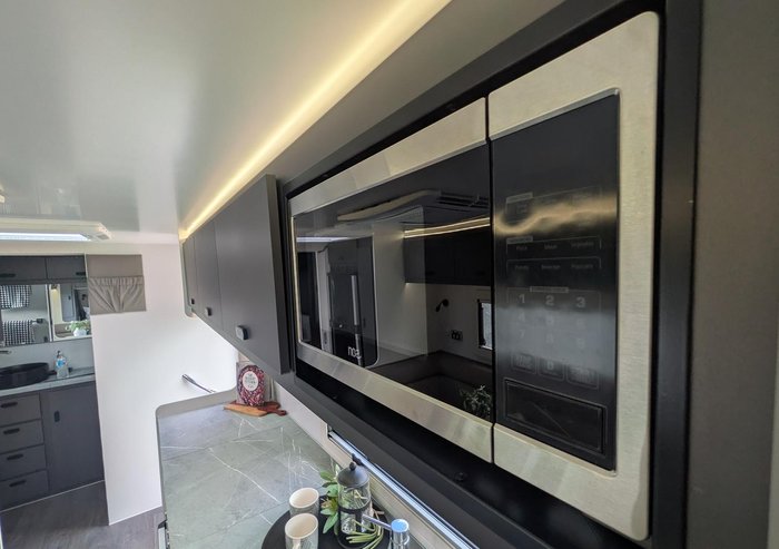 2026 JB Caravans Dirt Road Xtreme (21'6)