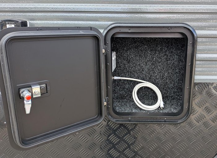 2026 JB Caravans Dirt Road Xtreme (21'6)