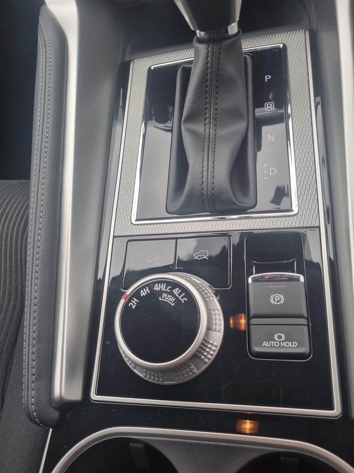 2025 Mitsubishi Pajero Sport GLS