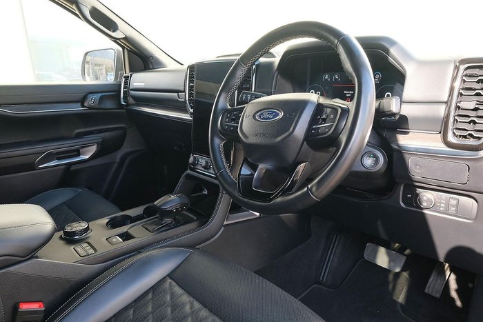 2024 Ford Everest Platinum