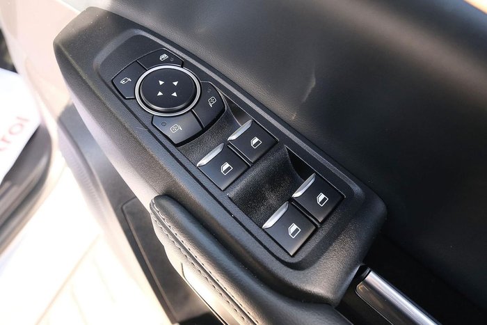 2024 Ford Everest Platinum