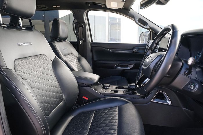 2024 Ford Everest Platinum