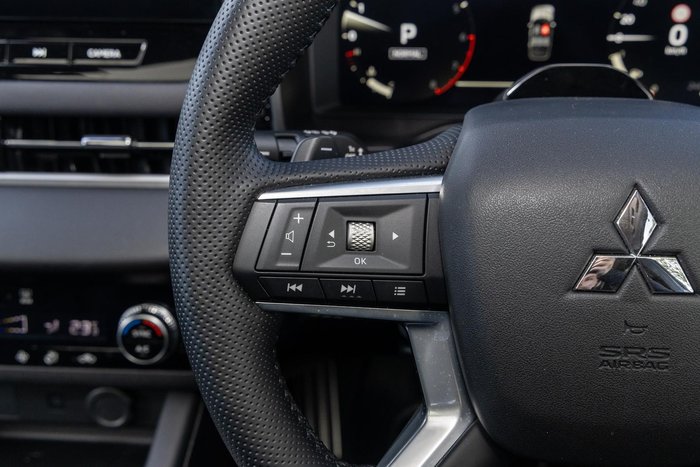 2025 Mitsubishi Outlander Exceed