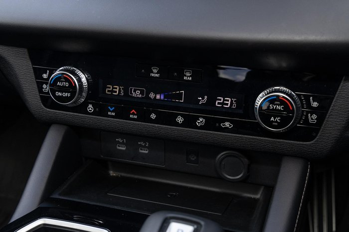 2025 Mitsubishi Outlander Exceed