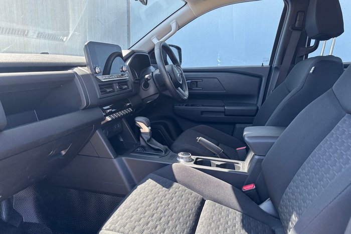 2025 Mitsubishi Triton GLX