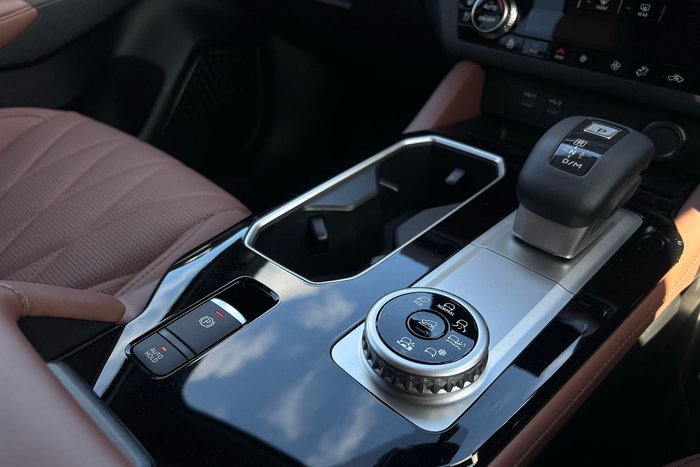 2025 Mitsubishi Outlander Exceed Tourer