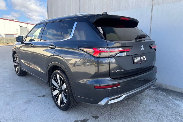 2025 Mitsubishi Outlander Exceed Tourer