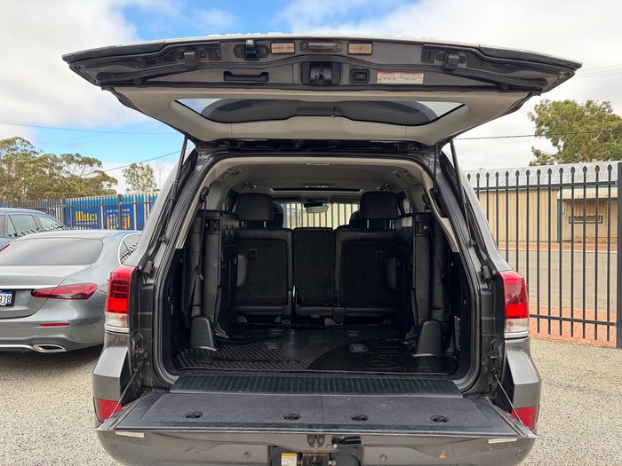 2016 Toyota Landcruiser Sahara VDJ200R 4X4 Dual Range Graphite