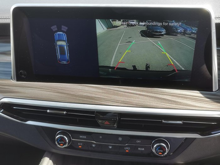 2023 LDV D90 Executive