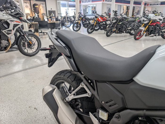 2025 Honda CB500XA (NX500) White