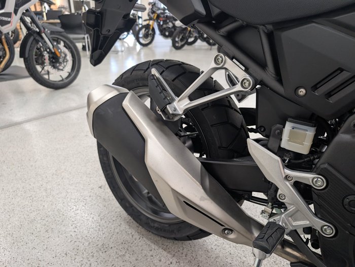 2025 Honda CB500XA (NX500) Red