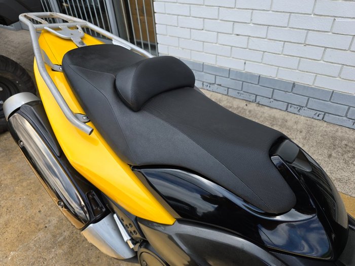 2009 YAMAHA TMAX 500 (XP500) Yellow