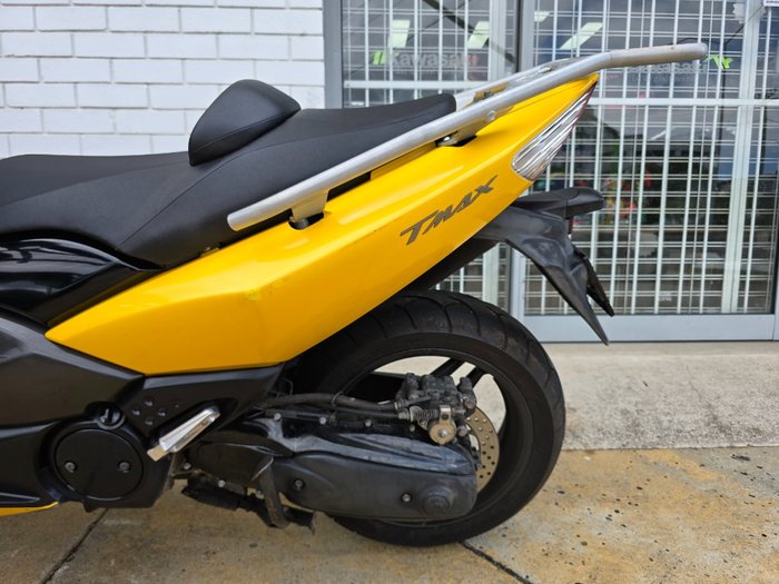 2009 YAMAHA TMAX 500 (XP500) Yellow