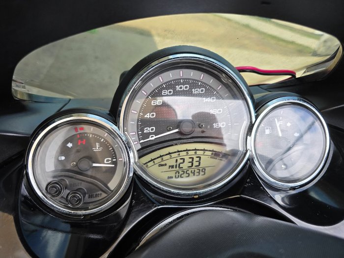 2009 YAMAHA TMAX 500 (XP500) Yellow