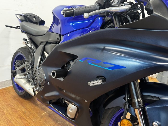 2022 Yamaha YZF-R7LA Black