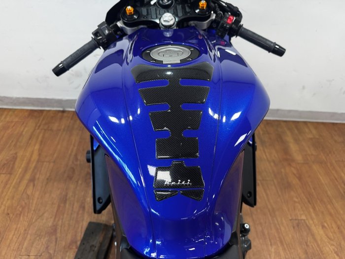 2022 Yamaha YZF-R7LA Black