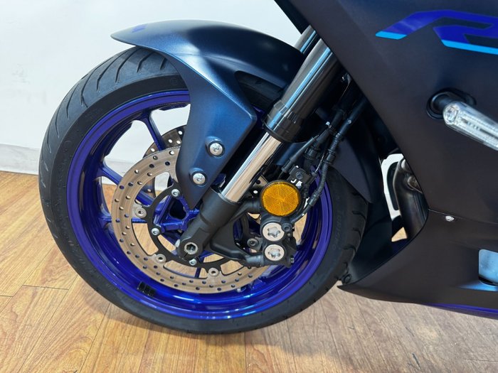2022 Yamaha YZF-R7LA Black